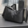 2023 Topkwaliteit Kwaliteit Nylon Damestas Luxe Merk Grijs Zwart Zachte Textuur Waterdichte Rits Een Schouder Crossbody Tas Eenvoudige Persoonlijkheid Casual Mode