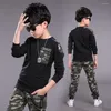 Ensembles de vêtements Adolescent Enfants Vêtements Bébé Garçons Costume Lettre Survêtement Camouflage Tops Pantalon 2 PCS Enfants Garçon Tenues D'hiver Ensemble Roupa Infantil