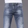Hots jeans firmati Jeans Uomo Primavera / Estate Nuovi piedi elastici Pantaloni Fashion Brand European Light Luxury Thin Jean