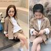 Ensembles de vêtements Garçons et filles décontractés Hansome ensemble veste printemps été pour enfants pantalons / shorts ensemble de vêtements 2 pièces vêtements de fête d'anniversaire pour enfants Z230717