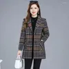 Kvinnorjackor Mors kläddräkt Plaid Woolen Jacket Autumn Winter Thicken Slim Long-Sleeved Outwear Plus Size Size 5xl All-Match Coat