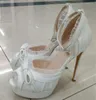 Sandaler Kvinnor Charmiga Elegant Peep Toe High Platform Stiletto Heel White Lace Mesh Fringes Wedding Heels Shoe