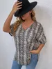 T-shirt taglie forti da donna T-shirt taglie forti 4XL Moda donna mezza manica scollo a V camicetta casual oversize nera estate elegante top da donna solido 230715