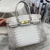 Luxurys Handbag Platinum Leather Lady Begonia Luxury Crocodile Pattern Baghale Seam Wax Thread Womens Bag for Lesbians
