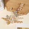 Ny brudhuvudbonad Blomma Edge Clip Senior Sense Pearl Snowflinge Alloy Accessories Hair Clip L230704