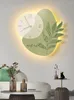 Horloges murales lumières LED décoratives peinture horloge salon décoration muet brillant vert feuille Design moderne