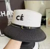 Cappello di paglia della famiglia Chaosai del Giappone e della Corea del Sud Moda estiva da donna Cappello a scodella con protezione solare Parasole da spiaggia Lettera C Cappello di paglia colorato della famiglia