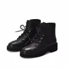 Ineinandergreifende schwarze Knöchel-Biker-Klobige Plateau-Flats, Kampfstiefel, Schnürstiefeletten mit niedrigem Absatz, Lederketten, Schnalle, Damen-Designer-Schuhe, glänzend, Größen 35–42, mit Box