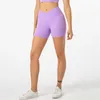 Kvinnors shorts solid färg gym kvinnor sport kort träning mjuk fitness tight front midja cross yoga benging short cykling omfattande träning 230717