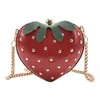 Bag de fraises mignonnes et occidentalisée 2022 Girl Trendy Girl Cœur en forme de coeur INS Network Red Mini Crossbody Zero Wallet 230718