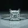FecharTodo - Tamanho 4-11 Corte princesa Topázio de 1 ct Jóias de luxo Simulação de pedras preciosas de diamante Aliança de noivado Finger2786