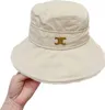 Groothandel in heren Dames hoed met brede rand, modieus elastisch Populariteit Ce-petten, designer Bucket Hat, Celebrity-slijtagehoed, anti-UV-bescherming tegen zonneschijn