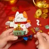 Blocchi New Fortune Cat Building Blocks Stile cinese Lucky Cat Capodanno Mini mattoni Negozio di assemblaggio Ornamenti Giocattoli per bambini Regali 2023 R230718
