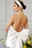 Elegant mantel Kvinnor Bröllopsklänningar 2024 Big Bow Backless Strapless Simple Satin Pageant Bridal Growns Vestidos de Novia Robe de Soiree