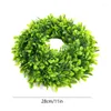 Flores decorativas 11" guirlanda de buxo sintético folhas verdes artificiais para porta da frente pendurar na parede janela festa de casamento decoração de primavera 1 peça