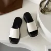 GAI GAI GAI Slippers Vrouwen Dikke Sleehak Bovenkleding Zomer Witte Mode Muffin Platte Bodem Effen Kleur Damesschoenen 230717