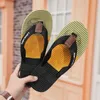 Slippare flip-flops män utomhus tofflor Sommar mode clip fot mesh strandskor för män sandalia maskulina l230718