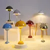 Autre Home Decor Lampe De Table Nordique Simple Creative LED Étude Bureau Lumières Chambre Chevet Nuit Lampes Macarone Champignon 230717