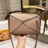 10a högkvalitativ L Luxurys designers väska mode kvinnors axelväskor crossbody handväskor koppling handväska totes handväska klassisk läder geometri väska damer plånbok