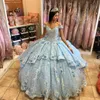 スカイブルーオフショルダーボールガウンカラフルなビーズのアップリケクリスタル3dflower Quinceanera Dress Princess Sweet 16 Vestidos de 15 Anos