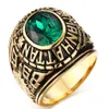 Rostfritt stål Manhattan College Ring med grön CZ-kristall för män Womens Graduation Gift Gold Plated USA Size 7-11244P