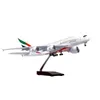 Aircraft Modle 45CM 1/160 pressofuso A380 Emirates aeromobile in resina Airbus serie compagnia aerea giocattolo con luci e ruote 230717