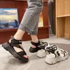 Wit 126 Sandalen Black Red Women Platform Stijl Hoge kwaliteit Summer Flat