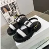 Clea Chunky Sandals Designer Triomphe Gladiator Sandal Women Leather Fishman Cinturino con fibbia regolabile Scivoli Pantofole Taglia 35-42 Scarpe con muli spessi e spessi