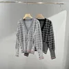 Maglioni da donna Colore grigio / nero Plaid Maglia Moda Donna Cardigan Maglione Maniche lunghe Scollo a V Slim Fit Lady Elegante Pullover Abbigliamento