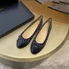 Kvinnor klädskor c sandaler kvinnor loafers sömmar ballerinas falt lammskinn tyg balett platt designer sandal glides läder båge lyx slid loafer