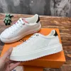 2023 Ontwerpers Casual schoenen wen vrouwen Reizen lederen veterschoen sneaker koeienhuid mode dame Platte ontwerper Running Trainers Letters schoen platform gym sneaker szie 36-45