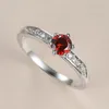 Anneaux de mariage minimaliste unique pierre rouge anneau couleur argent femme empilable mince pour les femmes bandes Zircon bijoux de fiançailles