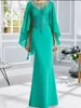 Elegante lange Kreppgrüne Schermutter der Brautkleid Chiffon Bodenlänge formelle Partykleid Falten La Madre del Vestido de Novia Frauen Kleider mit Umhang