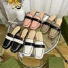 Дизайнерские тапочки Princetown Women Mules Loafers Кожаные слайды Металл Комфортный повседневная обувь кружевная бархатная тапочка 01