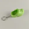 Nyckelringar lanyards 30 stycken söta 3D Eva strandhål Little Croc Shoe Key Chain Mini Slipper Shoes Keychain For Girl Boy Christmas Gift Jewelry 230718