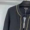 23 FW Women Sweters Knits Designer Tops z kryształową literą przyciski pasa startowego projektanta Projektantka Top Top Shirt High End Elastity Metal Cain Cardigan Kurtki warstwowe