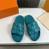 2023-Waterfront Pool Slide Mule Herren Slipper Designer Sandale Maxi Gummi Slipper Designer Luxus Komfort leichte flexible Gummiaußensohle Übergröße