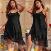 Pyjama Sexy Grande Taille 3XL-5XL Chemise De Nuit Avec Gland Noir Dame Robe De Nuit Spaghetti Strap Vêtements De Nuit Sexy Chemise De Nuit Satin Lingerie 230718