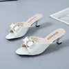 Klänningskor klassikern Beige High Quality Slip On Heel Pumpar Lady Casual Spring Summer Comfort Zapato Tacon Alto 230717