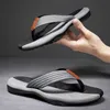 Tallgarna tofflor Fashion Summer Flip Flop Outdoor Nonslip Beach Men Bekväma Flat Casual Flops Man Claquette Homme 230510 L230718