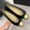 schoenen Designer Damesschoenen cclys schapenvacht strik Ballet Flats dames topkwaliteit leer Loafers Luxe Jurk Platform Sneakers Zwart channellies schoenen dames