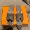 2023 Kvinnor Brand Sandals Designer tofflor Flat Flip Flops Crocodile Skin Slide Ladies Beach Sandal Summer för kvinnor med låda