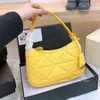 Axelväskor designer handväskor bästsäljande koppling lyx plånbok kvinnor mode crossbody väska berömda plånböcker korsbaggar