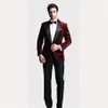 Męskie garnitury Blazers Burgundy Velvet Slim Fit 2021 Groom Tuxedos Wedding Mens Made Made Groomsmen Mężczyźni PROM SUT BLACK PANT350J