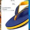 Slipare trend sommar yttre slitage flip-flops manlig personlighet strandvattentät klipp drag studenter utomhus klipp fot mode mäns tofflor l230718