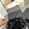 Saco de lixo de alta qualidade Designers de luxo Bolsa de ombro feminina 22Bolsa de lazer feminina Cadeia de pérolas Bolsas de corpo cruzado Sacos de embreagem para noite Bolsas vagabundos Carteira Wholesa