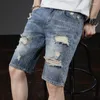 Mäns jeans denim shorts sommar mode koreanska bär porslin-chic rak fat beskurna byxor perforerade