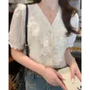 Blusas Femininas Blusa Damasco 2023 Verão Feminino Estilo Coreano Decote em V Manga Curta Camisa Renda Y2k Moda Blusa Solta Botão Pérola Mujer