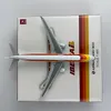 Aircraft Modle Diecast 1/400 Scale A330-300 HG5439 Iberia assemblaggio di aeromobili in lega modello di aereo con carrello di atterraggio 230717