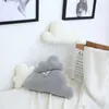 Pluche Kussens Mooie Grijs Witte Wolk Vormige Kussen Gevulde Knuffel Beddengoed Babykamer Woondecoratie Gift Meisje Verjaardagscadeau R230718